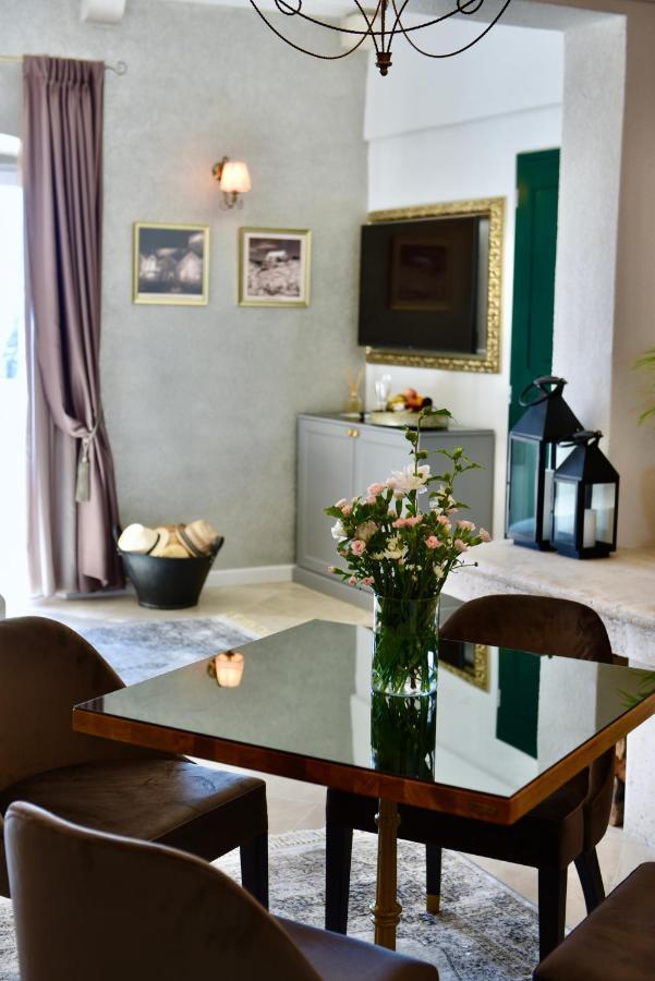Villa Giardino Heritage Boutique Hotel Bol Exterior photo