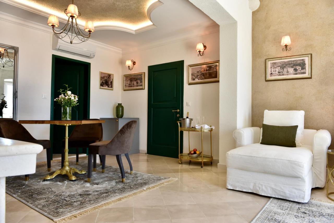 Villa Giardino Heritage Boutique Hotel Bol Exterior photo