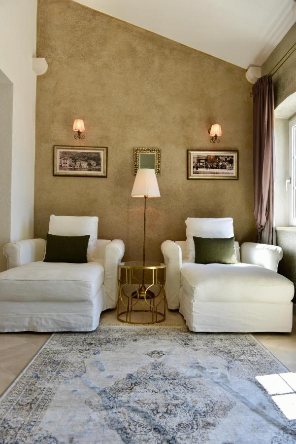 Villa Giardino Heritage Boutique Hotel Bol Exterior photo