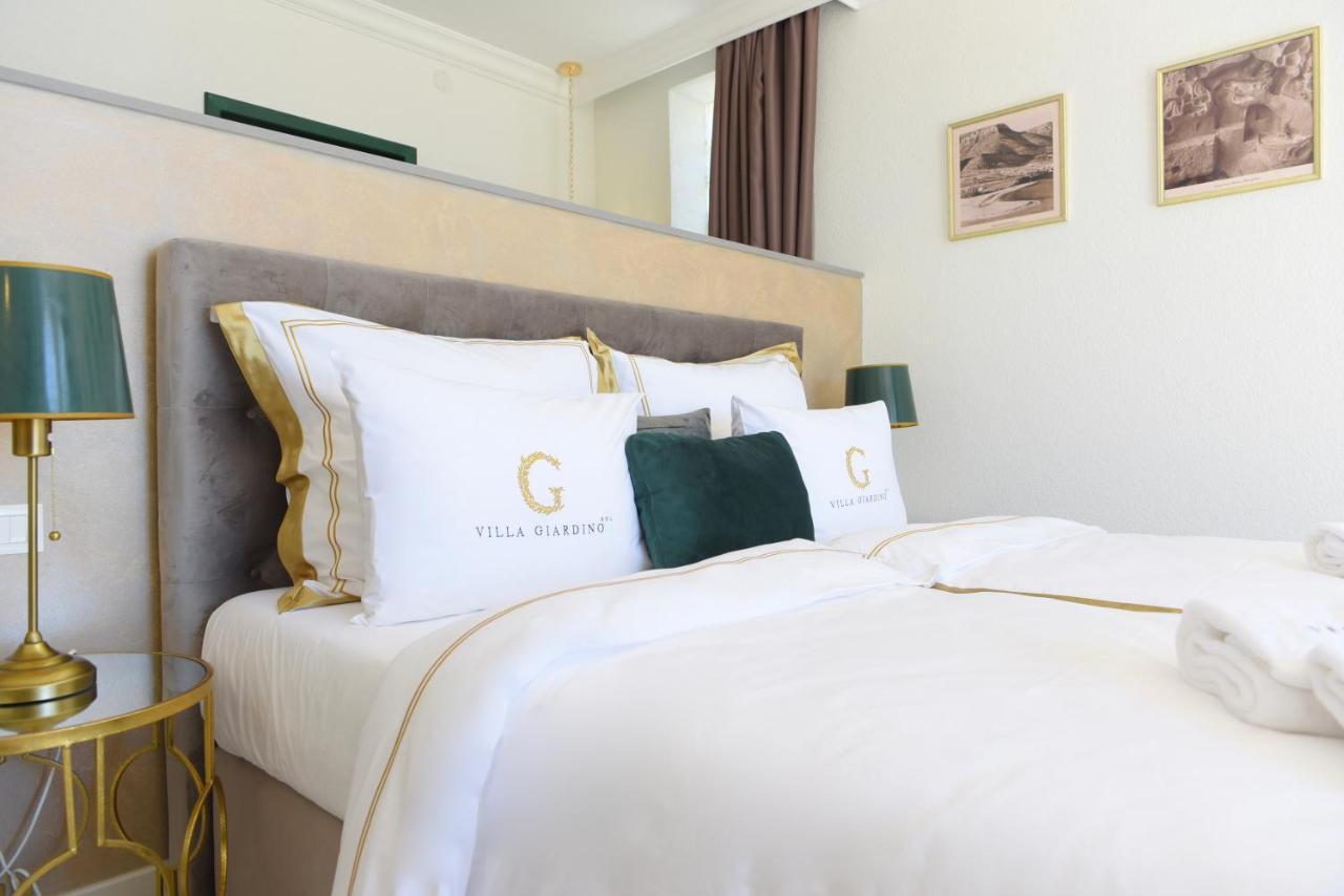 Villa Giardino Heritage Boutique Hotel Bol Exterior photo