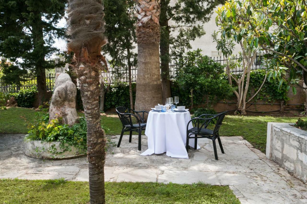 Villa Giardino Heritage Boutique Hotel Bol Exterior photo